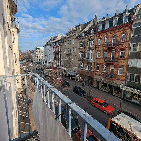 Schoenes Mitten In Der Stadt Iii *