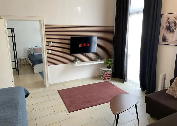 Schoenes Mitten In Der Stadt Iii * קובלנץ